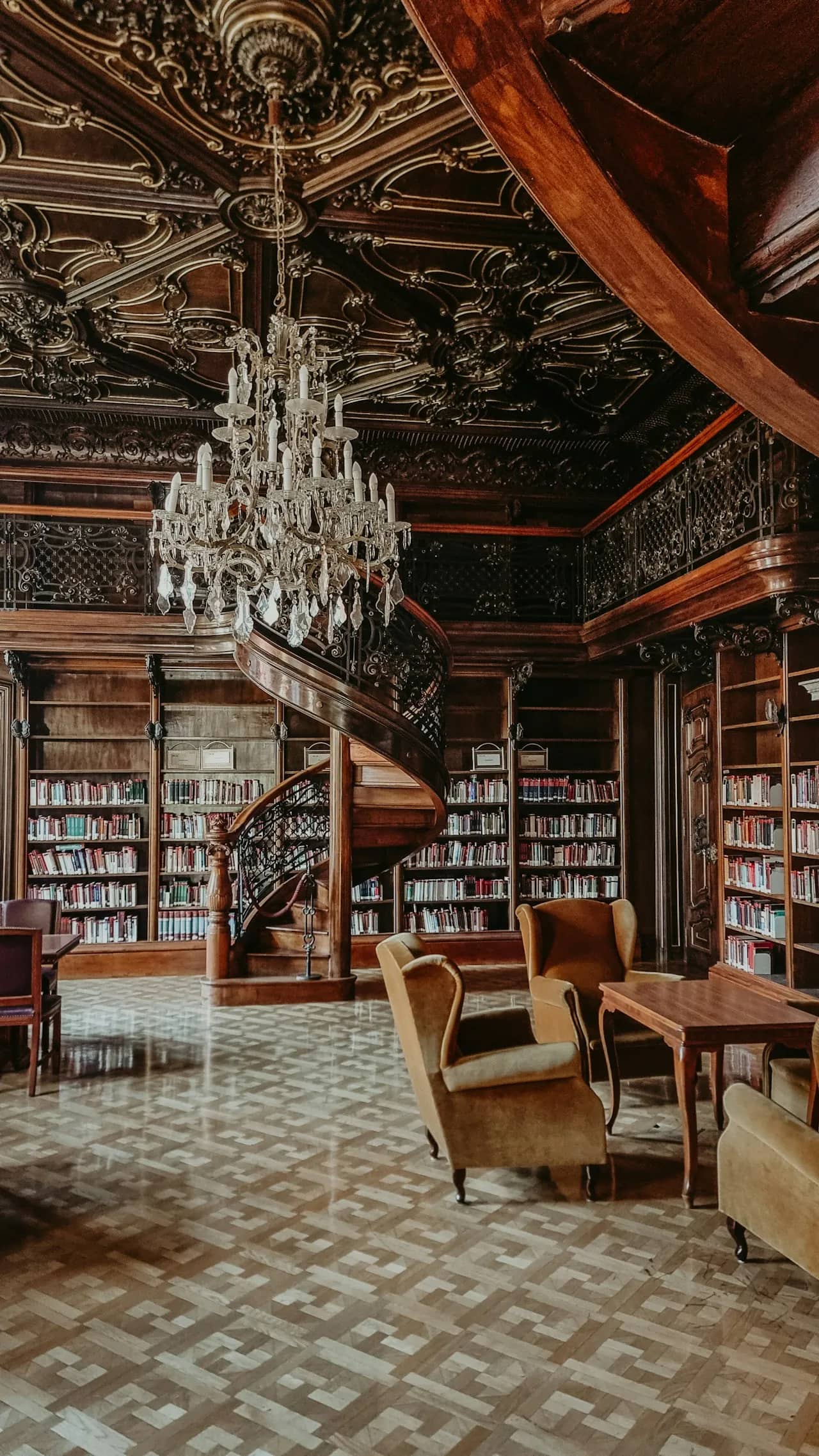 Art and Literature: Ekphrasis and the Tradition of Writing About Images
