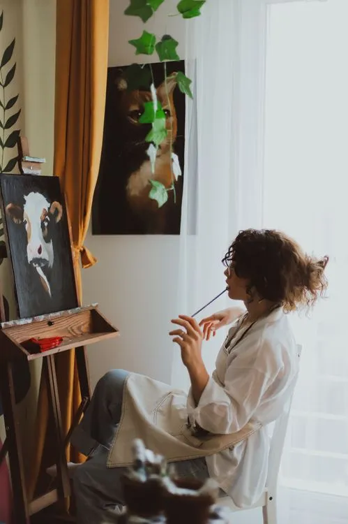 How to Find Emerging Artists Before They're Famous
