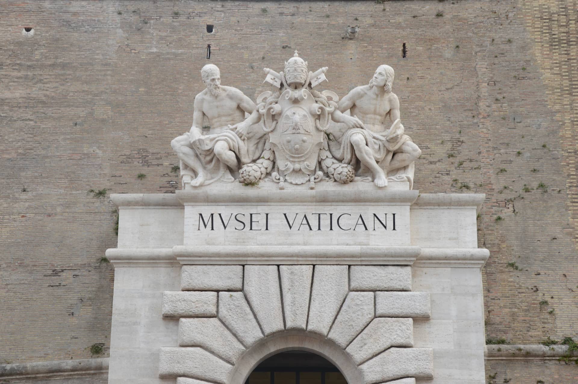 The Vatican Museums: Sacred Art, Secular Power, and the Sistine Chapel